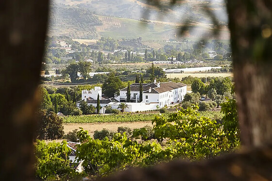 Una noche con desayuno y cena para 2 en Hotel Molino del Arco**** en Ronda (Málaga)