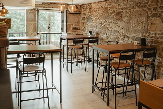Una comida o cena para 2 en Restaurante DeLito en Santiago de Compostela (A Coruña)