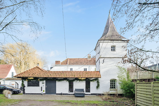 Hotel The Originals La Ferme Blanche Lille Nord - photo 0