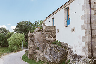 Dos noches en habitación deluxe con desayunos para 2 en Pazo Da Pena en Manzaneda (Ourense)