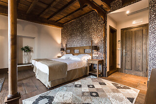 Dos noches en habitación deluxe con desayunos para 2 en Pazo Da Pena en Manzaneda (Ourense)