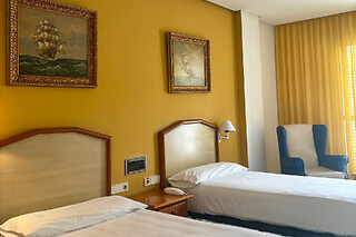 Una noche con desayuno y acceso al circuito termal para 2 en Del Mar Hotel & Spa en El Puerto de Santa María (Cádiz)