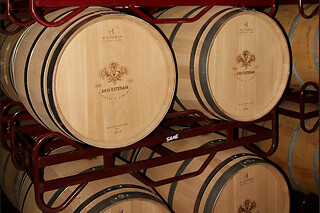 Una visita a la bodega con cata para 2 en Bodega San Esteban en Murillo de Río Leza (La Rioja)