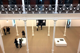 Dos entradas al Museu Tapies para 2 con Travels Crack en Barcelona