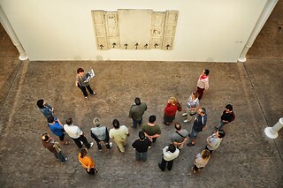 Dos entradas al Museu Tapies para 2 con Travels Crack en Barcelona