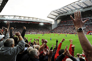 Liverpool FC - 1 partido + 1 noche
