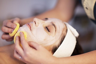 Un tratamiento facial para 1 en Belleza cuerpo salud en Fuenlabrada (Madrid)