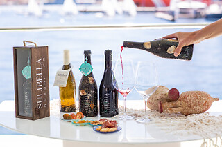 Una experiencia "Cata en tierra" para 2 en Bodegas Undersea en Puerto de Mazarrón (Murcia)