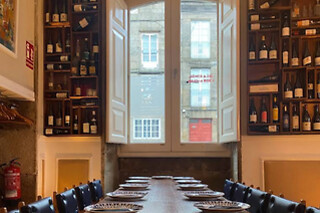 Una comida a una cena gourmet para 2 en Café de Altamira en Santiago de Compostela (A Coruña)