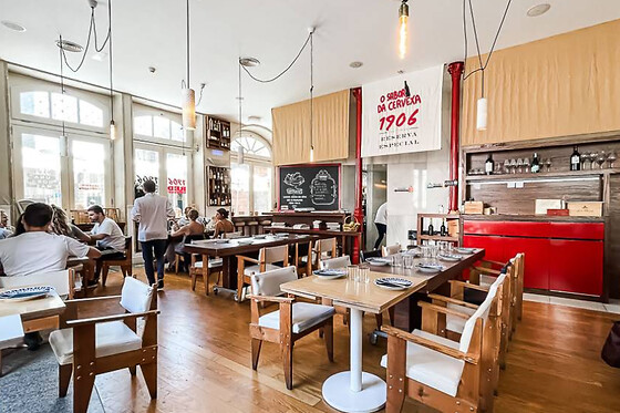 Una comida a una cena gourmet para 2 en Café de Altamira en Santiago de Compostela (A Coruña)
