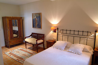 Una noche con desayuno para 2 en Hotel El Turcal**** en Torremenga (Cáceres)