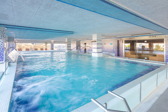 Un acceso al circuito spa para 1 en Hotel FrontAir Congress en Sant Boi de Llobregat (Barcelona)