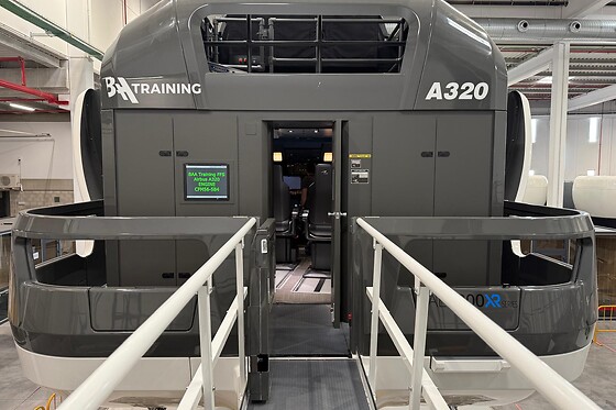Una experiencia de simulación de vuelo en AIRBUS 320 o BOEING 737 para 1 a 4 personas en BAA Training Spain en Gavà (Barcelona)