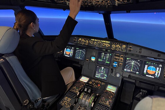 Una experiencia de simulación de vuelo en AIRBUS 320 o BOEING 737 para 1 a 4 personas en BAA Training Spain en Gavà (Barcelona)