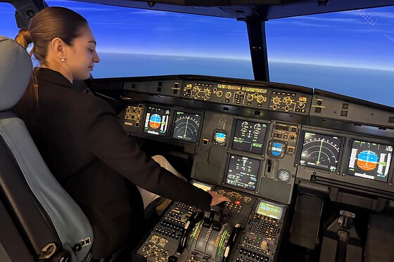 Una experiencia de simulación de vuelo en AIRBUS 320 o BOEING 737 para 1 a 4 personas en BAA Training Spain en Gavà (Barcelona)