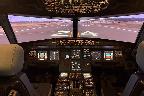 Una experiencia de simulación de vuelo en AIRBUS 320 o BOEING 737 para 1 a 4 personas en BAA Training Spain en Gavà (Barcelona)