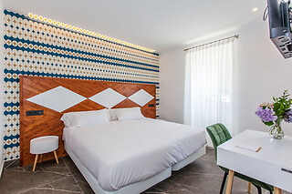 Dos noches para 2 adultos y 1 niño en Mar do Ézaro Boutique Hotel en Dumbría (A Coruña)