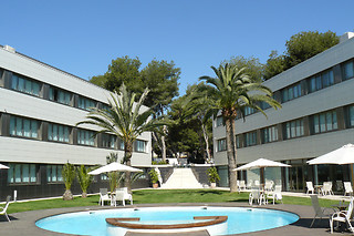 Dos noches en habitación superior con desayunos para 2 en Hotel Daniya Alicante*** en Alicante