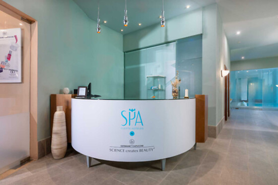 Un acceso al spa para 2 en Hotel Fuerte Rompido 4* Spa by Germaine de Capuccini en Marbella (Málaga)