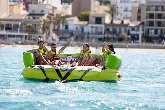 Una experiencia acuática Sofá para 5 en Deportes Náuticos Carlos Serrano en Benidorm (Alicante)