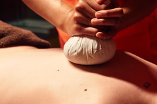 Un tratamiento body scrub para 1 en Chiang Mai Thai Massage and spa en Barcelona