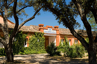 Una noche con desayuno para 2 en Hotel Valdepalacios***** GL en Torrico (Toledo)