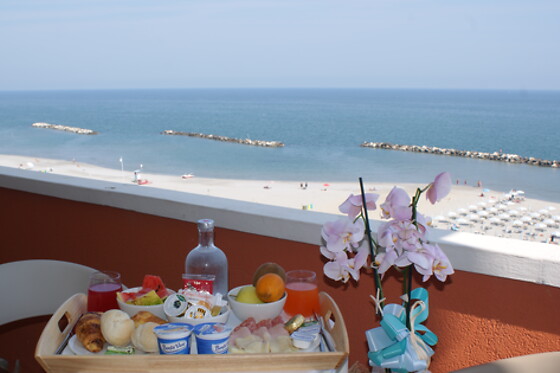 Swadeshi Club Hotels - photo 3