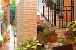 HOTEL EL PUENTE