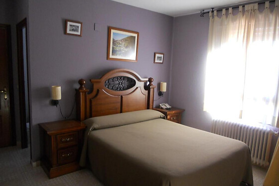 HOTEL EL PUENTE - photo 13