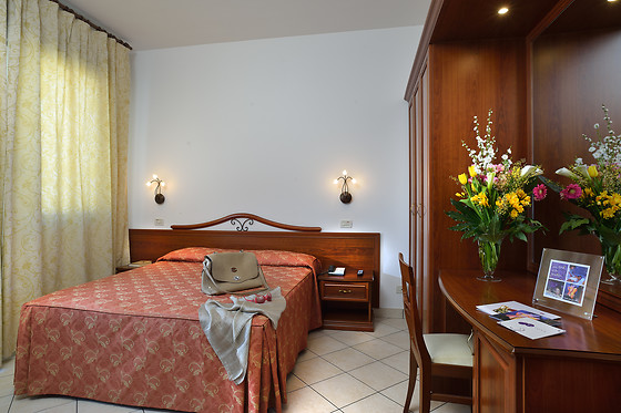 Sovrana Hotel & Reaqua SPA - photo 1