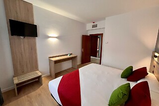 Una noche con desayuno para 2 en Hotel Alda Malvasía** en Haro (La Rioja)