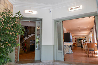 Dos noches para 3 en Hotel Can Solé** en Cambrils (Tarragona)