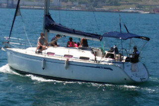 Una experiencia de navegación para grupo en Sailing and wine en Getxo (Vizcaya)