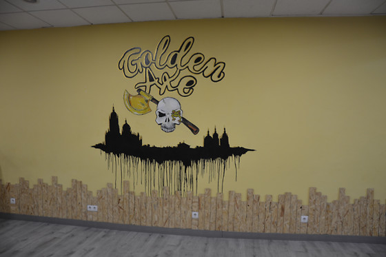 Lanzamiento de hachas en Golden Axe en Salamanca