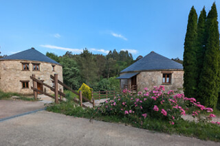 Una noche con experiencia bienestar en Palloza para 2 en Hotel Balneario Río Pambre en Sambreixo (Lugo)