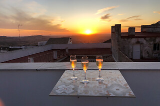 Dos noches en habitación superior con visitas a diferentes monumentos para 2 en Posada Alegría en Medina-Sidonia (Cádiz)