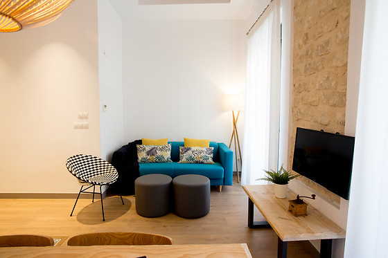 Dos noches en apartamento con desayunos para 2 en S30 Reina Victoria en Alicante