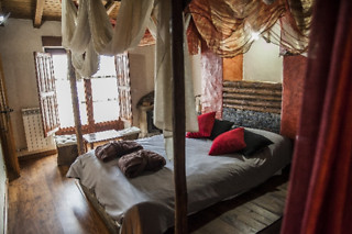Una noche en suite con cena y experiencia bienestar para 2 en Hotel Rural Orgullo Rural**** en Bermellar (Salamanca)