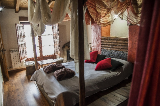 Una noche en suite con cena y experiencia bienestar para 2 en Hotel Rural Orgullo Rural**** en Bermellar (Salamanca)