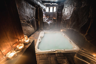 Una noche en suite con cena y experiencia bienestar para 2 en Hotel Rural Orgullo Rural**** en Bermellar (Salamanca)